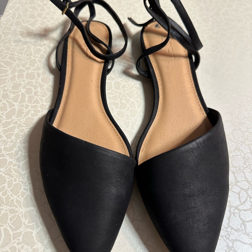 Ann Taylor Black Flats Elegant Minimalist Design